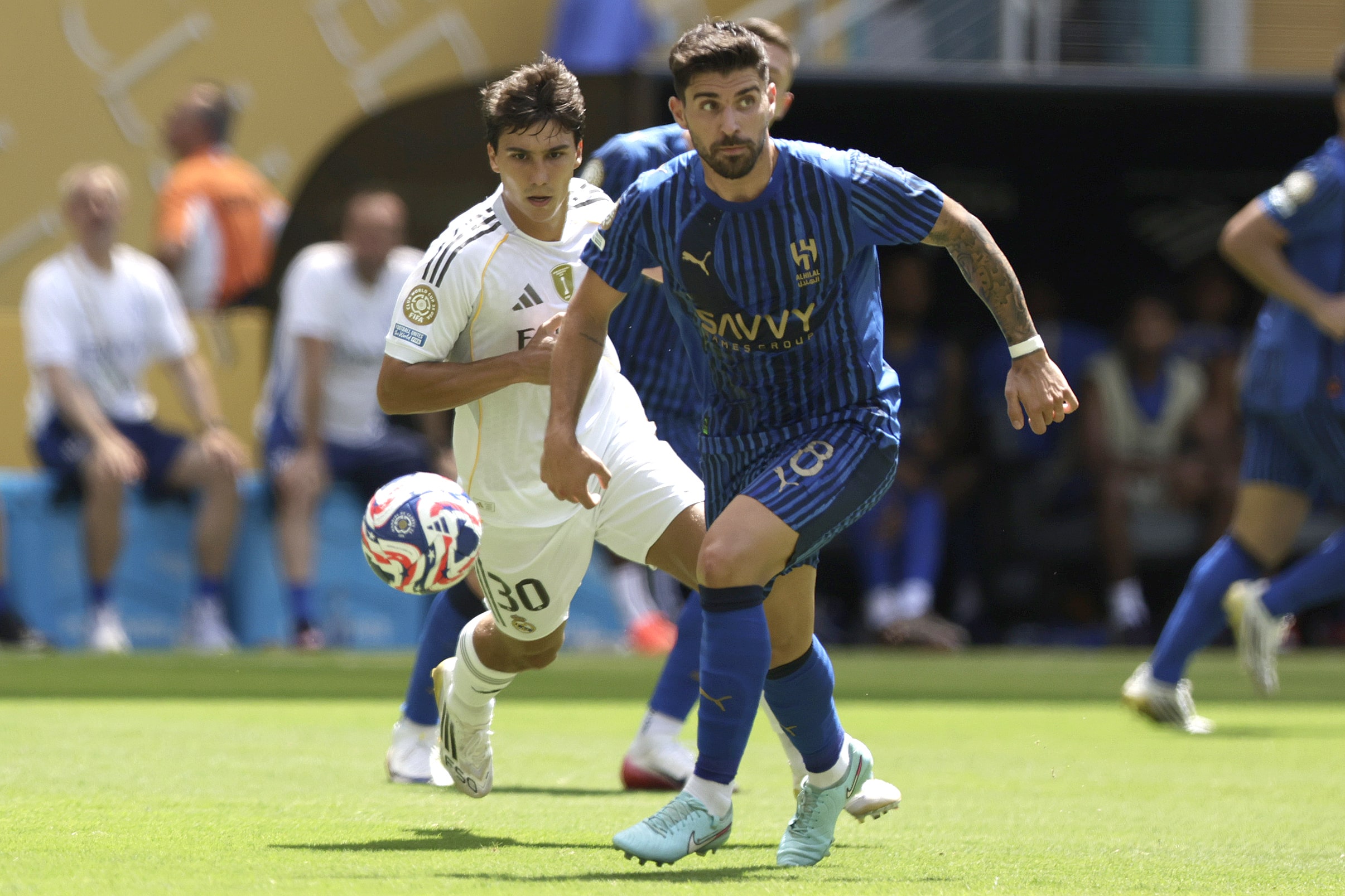 غونزالو غارسيا في مواجهة الهلال