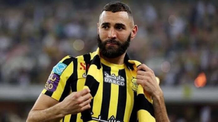 سبب تأخر تجديد عقد كريم بنزيما