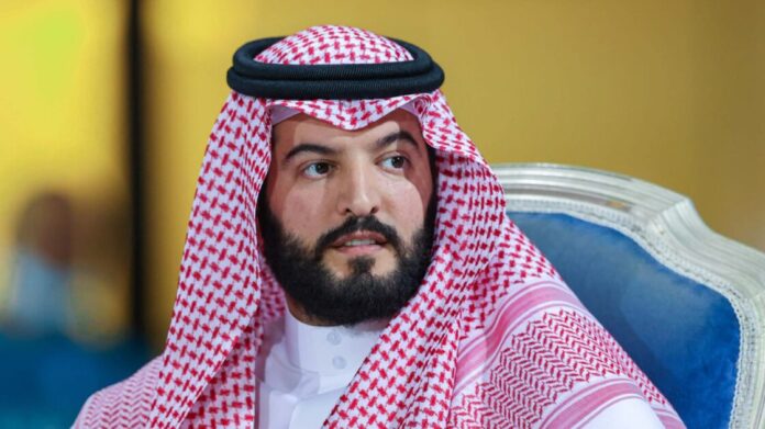 فهد بن نافل يصل إلى أمريكا