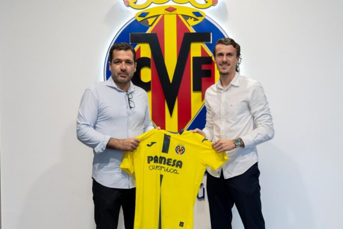 El Villarreal renueva a Carlos Romero y lo vuelve a ceder al espanyol