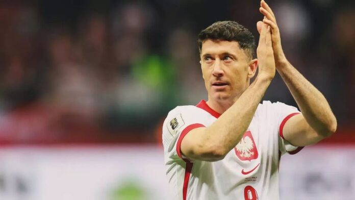 Robert Lewandowski and Poland manager continue war – ‘He betrayed my trust’