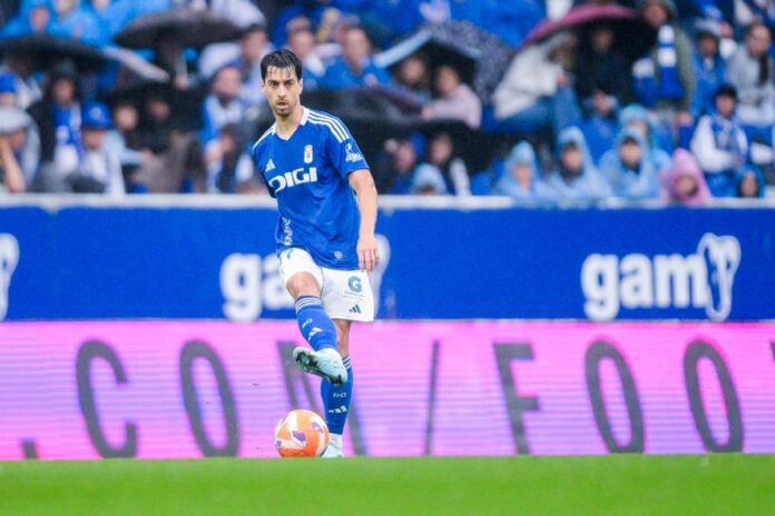 César de la Hoz se despide del Oviedo tras el ascenso a Primera