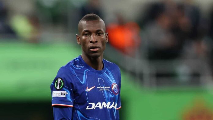 Barcelona Director of Football interested in move for Chelsea man on loan