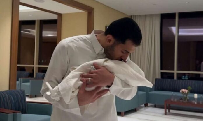 سلطان الغنام يظهر برفقة ابنته “نورة”