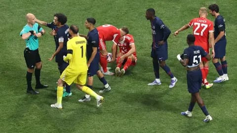 فيفا يوجه ضربة موجعة لباريس سان جيرمان