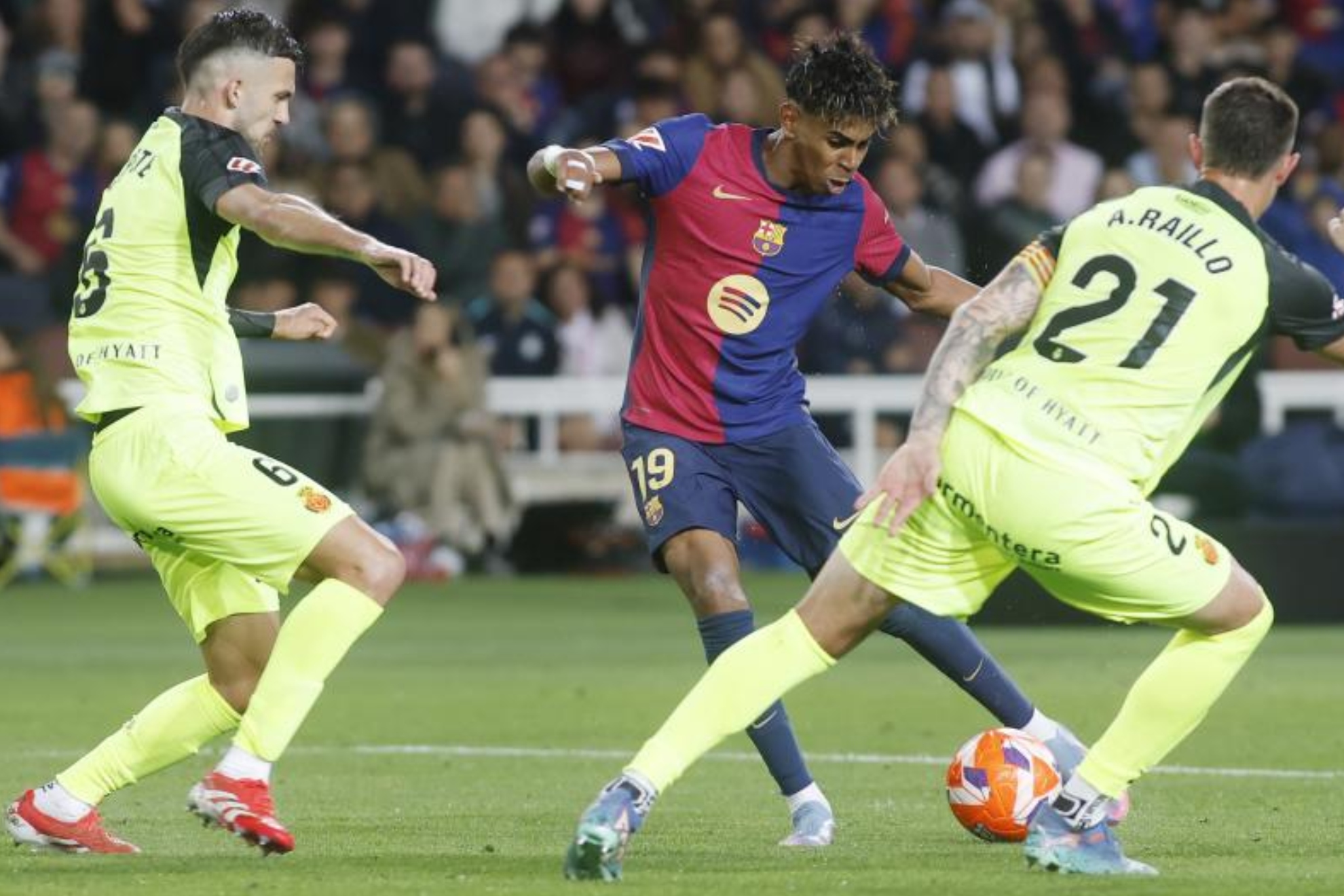 لامين يمال في مباراة برشلونة ضد مايوركا الموسم الماضي
