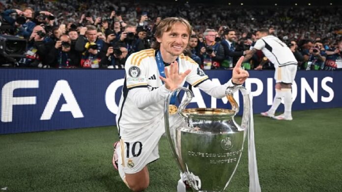 مودريتش يرد على سخرية قناة برشلونة: تاريخي أكبر منهم