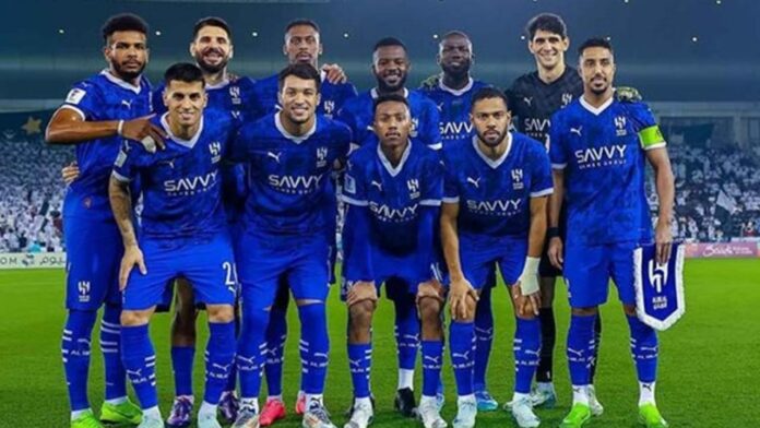 الهلال يدخل مفاوضات متقدمة مع مدير رياضي