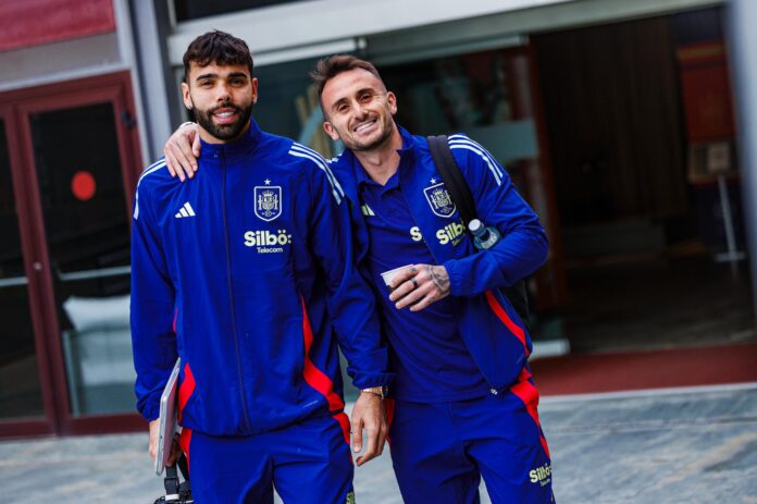 Spain international eyes Premier League loan to save World Cup dream