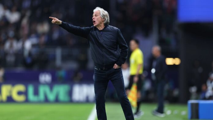 الهلال يصنع مجد المدربين ويضعهم في الصفحات الذهبية للتاريخ.. فيديو