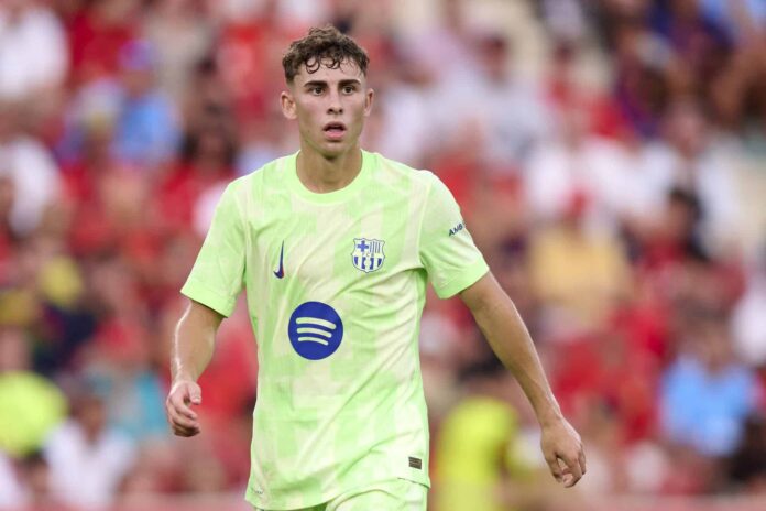 Barcelona star edging towards decision on Chelsea move as deadline for offer approaches
