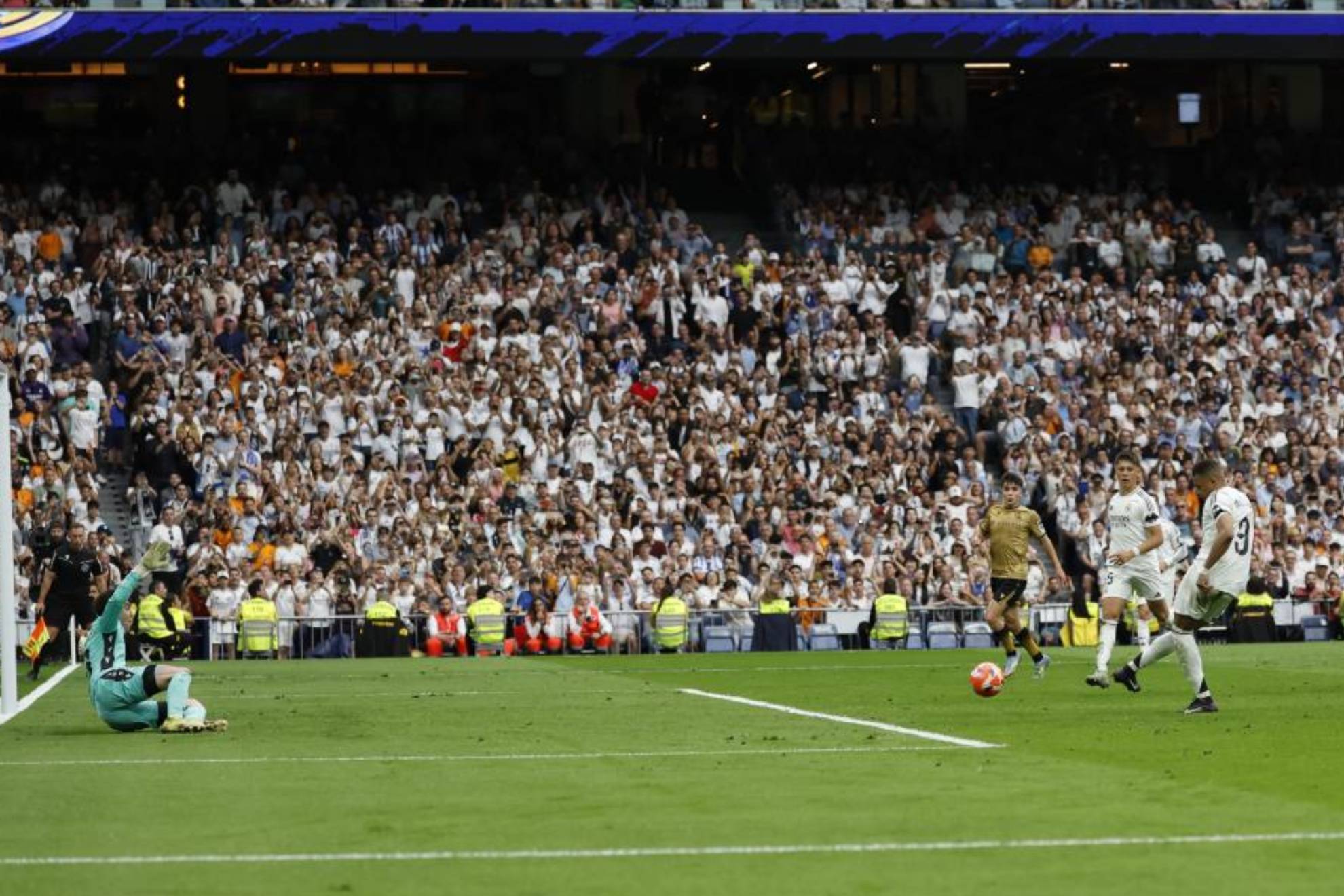 مبابي يسجل ركلة جزاء لريال مدريد في آخر مباراة بالدوري على ملعب البرنابيو