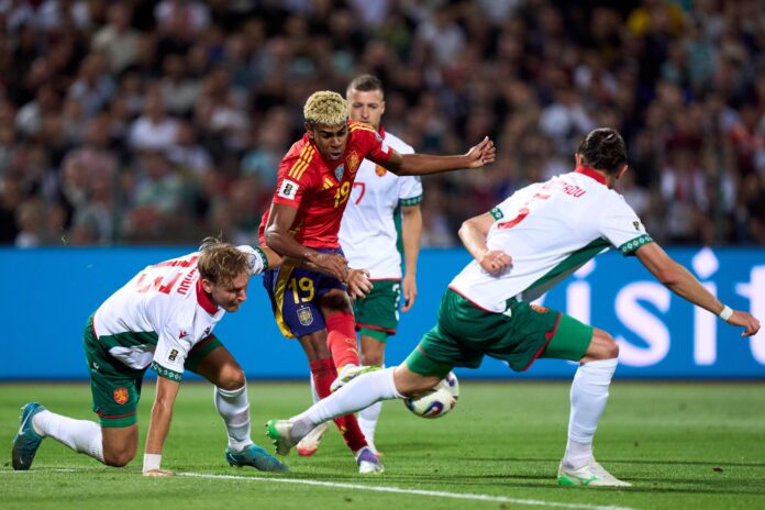 Spain manager Luis de la Fuente gives update on Lamine Yamal back injury