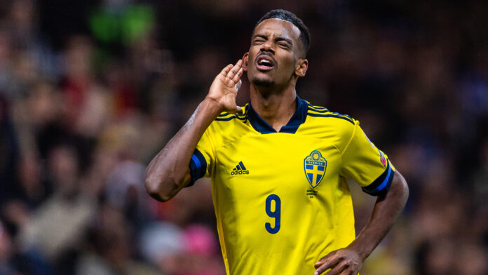Arne Slot reveals bold Alexander Isak plan ahead of Atletico Madrid clash