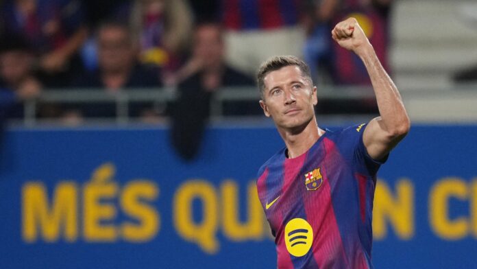 Barcelona smash six past Valencia on La Liga return