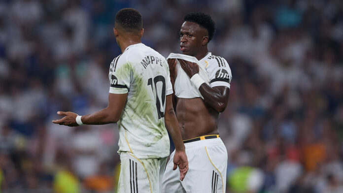 Multa de 4.000 euros a un seguidor del Oviedo por insultos racistas a Mbappé y Vinicius