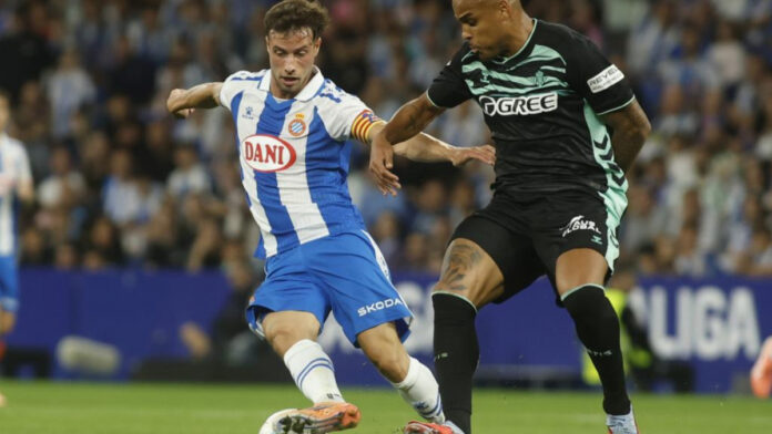 Puado sufre un esguince de rodilla