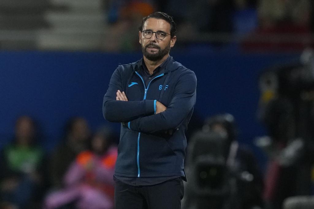 جوسيه بوردالاس خلال مباراة خيتافي وبرشلونة في الدوري الإسباني