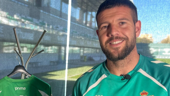 Ruibal: “Soy muy feliz en el Betis, a ver si me hacen un contrato vitalicio y me quedo toda la vida”