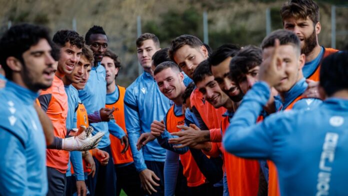 Sin Oyarzabal, Guedes, Sadiq y… Carrera