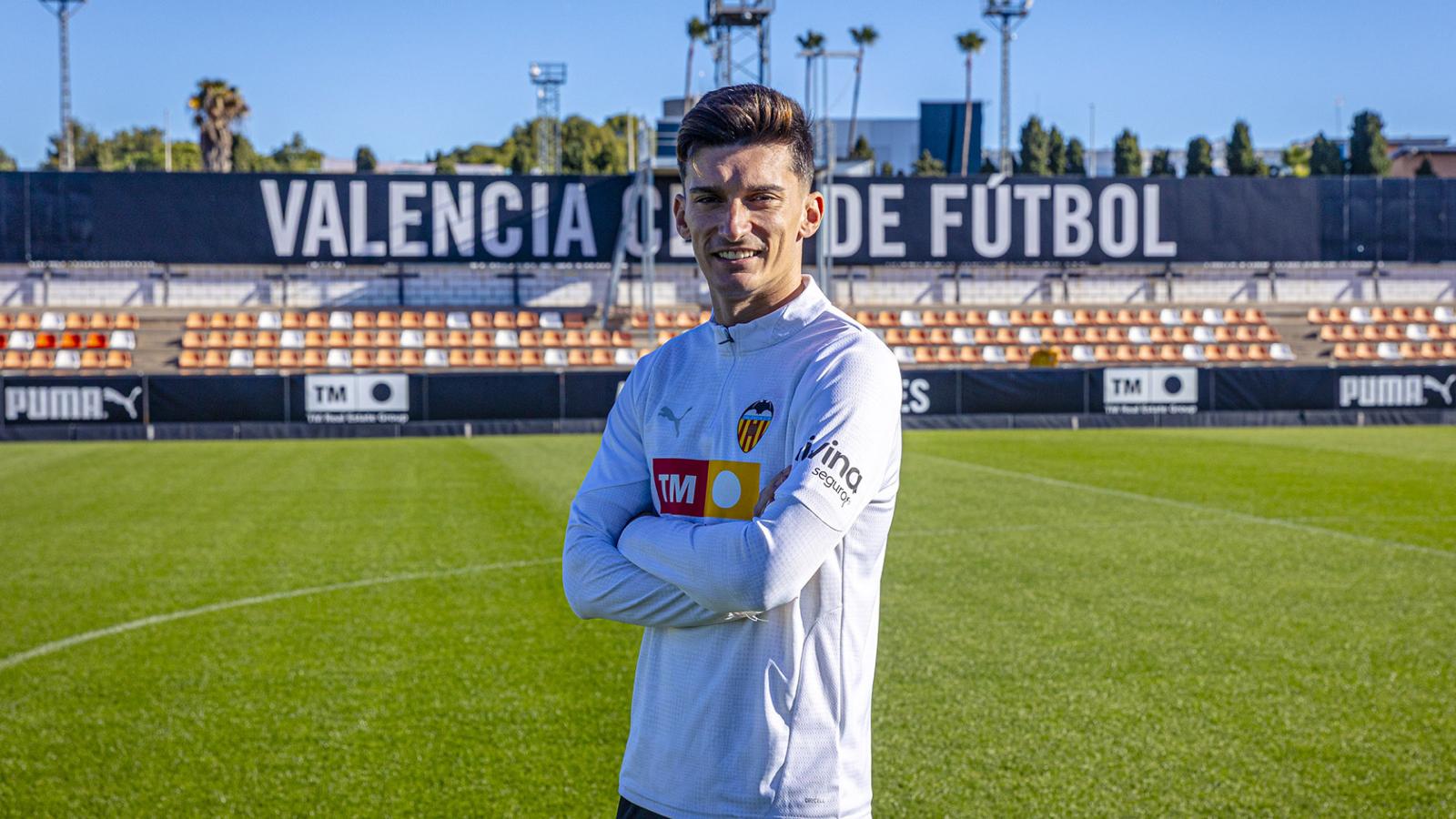 بيبيلو يتحدث لوسائل الإعلام