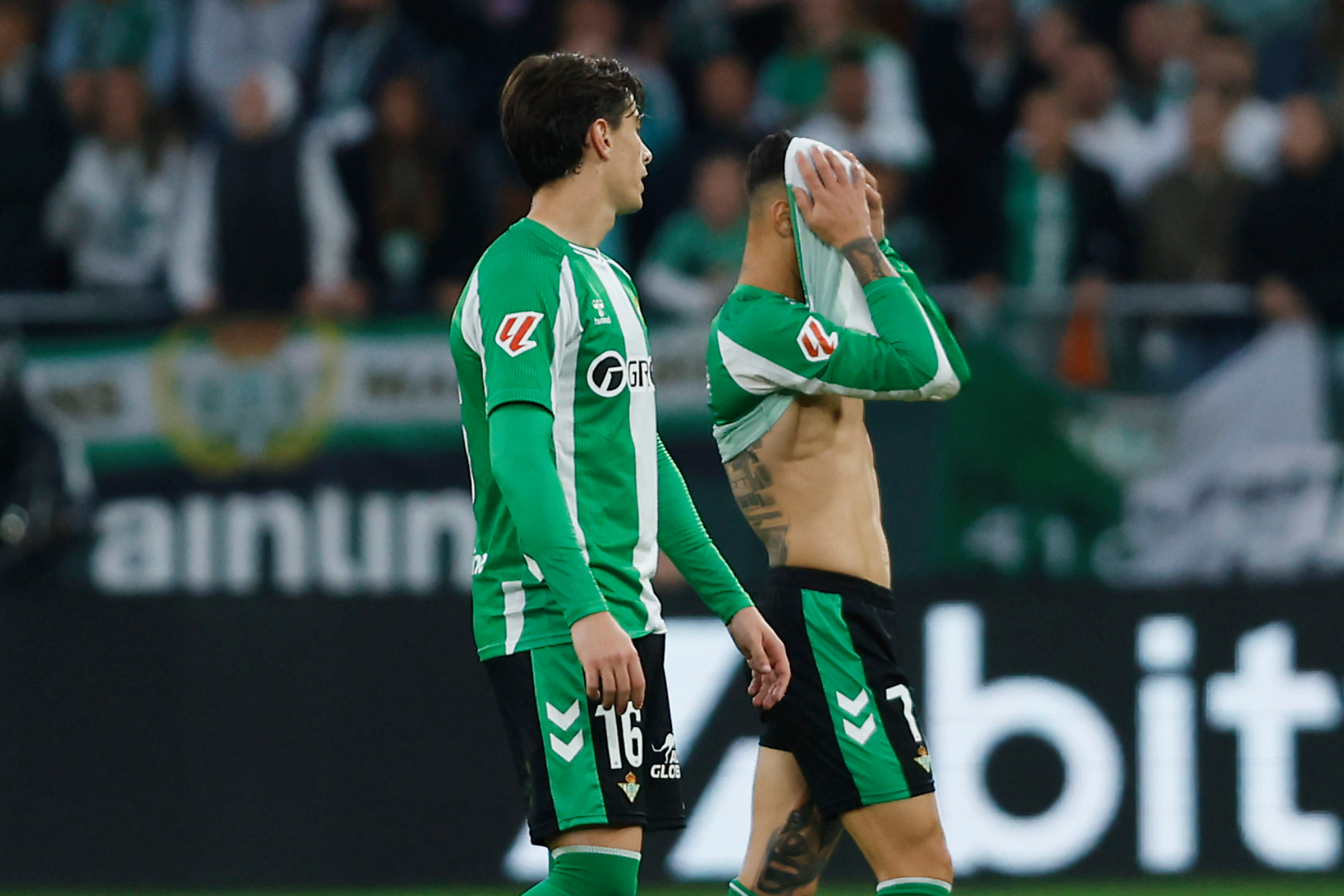 أنطوني يندم بعد طرده