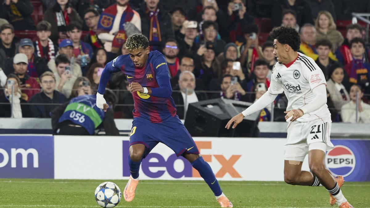 لامين يامال أظهر استياءه من الخروج.