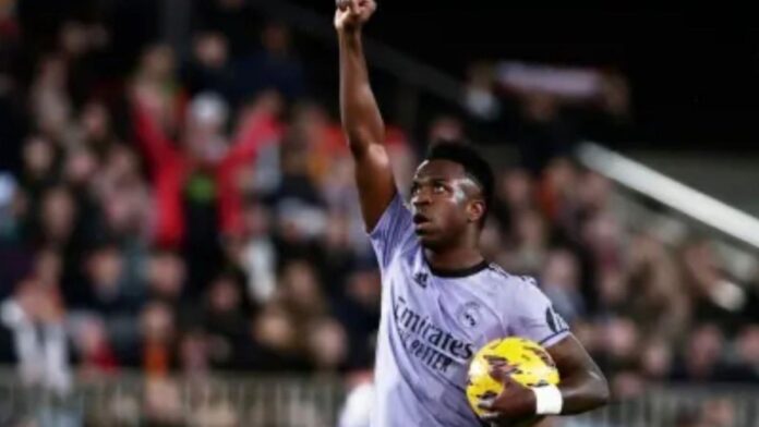 Los responsables del documental de Vinicius se abren a un “acuerdo extrajudicial” con el Valencia