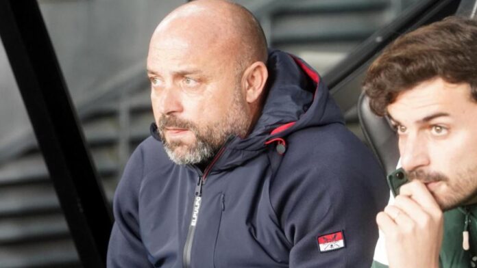 Manolo González: “Sería bonito pegar una host** en un campo como San Mamés”