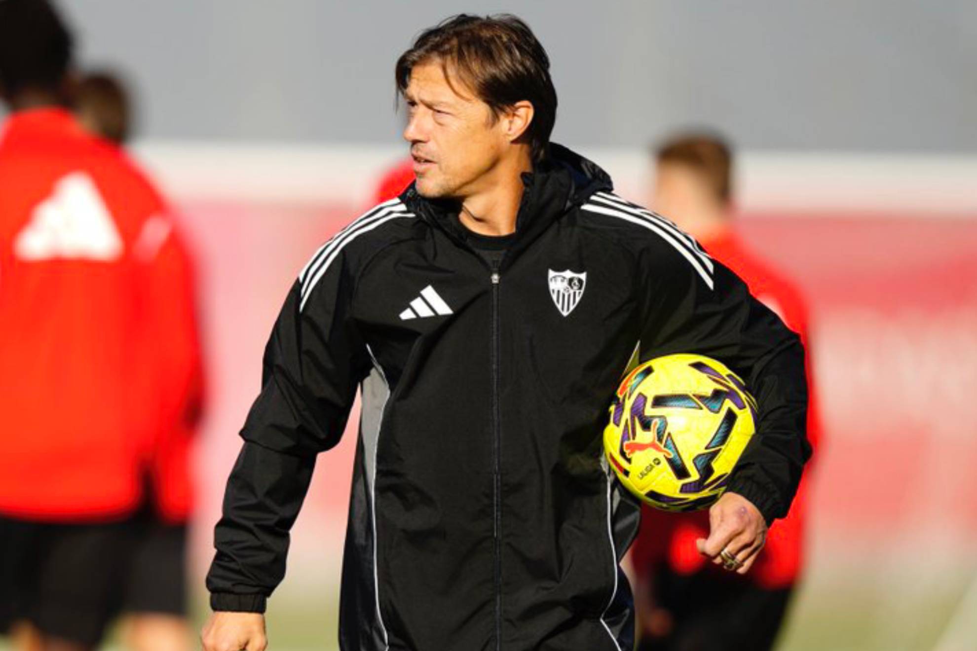 ألميدا خلال تدريب في المدينة الرياضية لنيرفيون