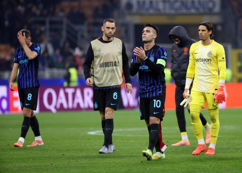 لاوتارو مارتينيز يشكر الجماهير