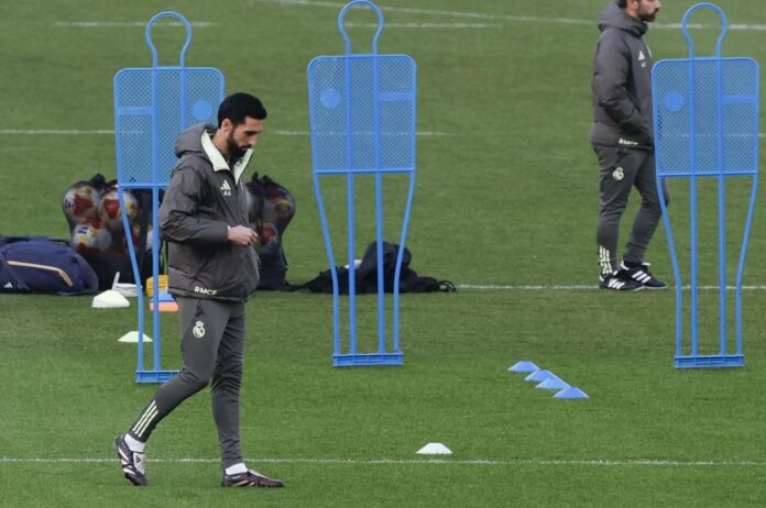 Arbeloa no es un interino: firmó un nuevo contrato que le une al Madrid más allá del mes de junio