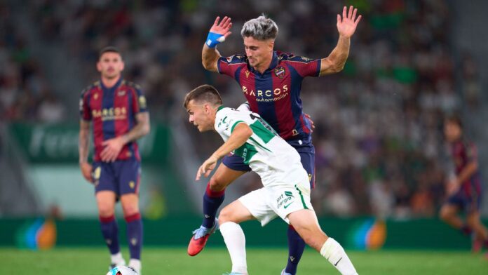 Levante strap themselves into the relegation battle with heroics against Elche
