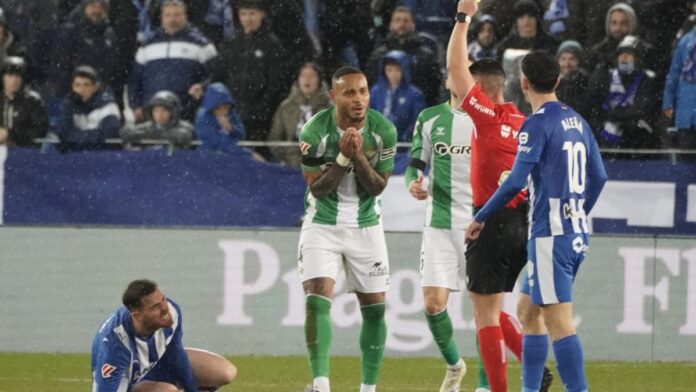 Natan, una baja más para Pellegrini frente al Valencia