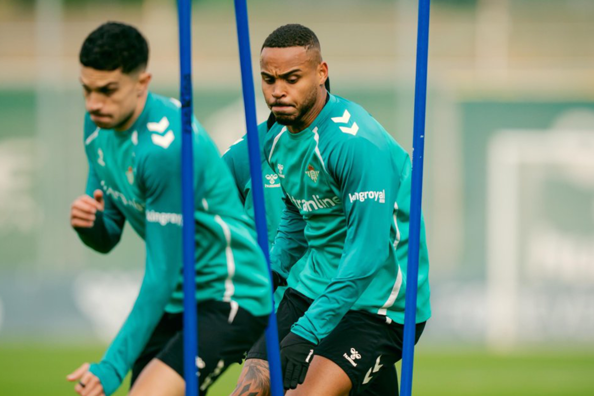 بارترا وناتان خلال تدريب