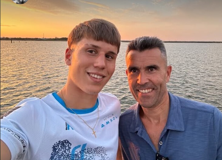 دافينشي ووالده ديفيد كوردون في صورة أرشيفية.