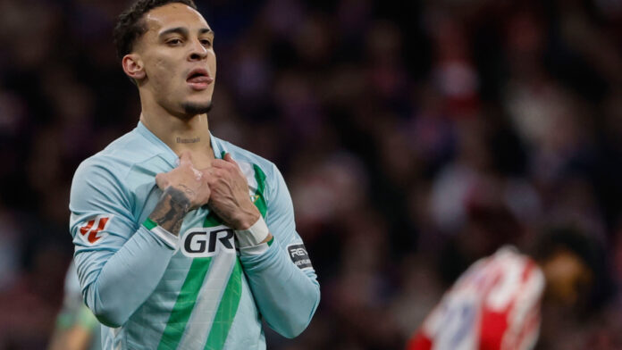 Antony: “No me gusta estar fuera de los partidos, aunque tenga molestias”