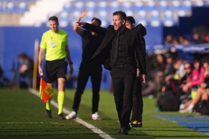 Diego Simeone and Jan Oblak clash after Atletico Madrid loss to Rayo Vallecano – “I don’t agree”