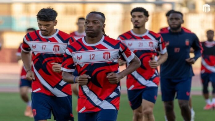 الرياض يحل ضيفًا على الخلود في صراع البقاء