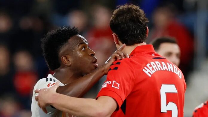 الليجا تفتح تحقيقًا بعد هتافات عنصرية ضد فينيسيوس