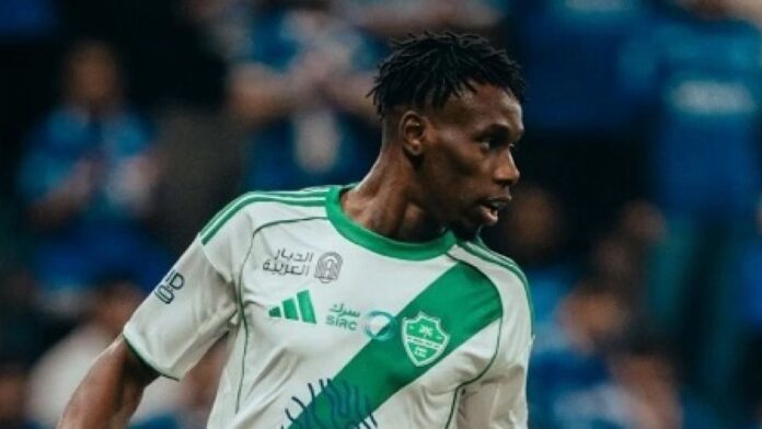 الأخضر يراقب وضع هوساوي قبل معسكر قطر