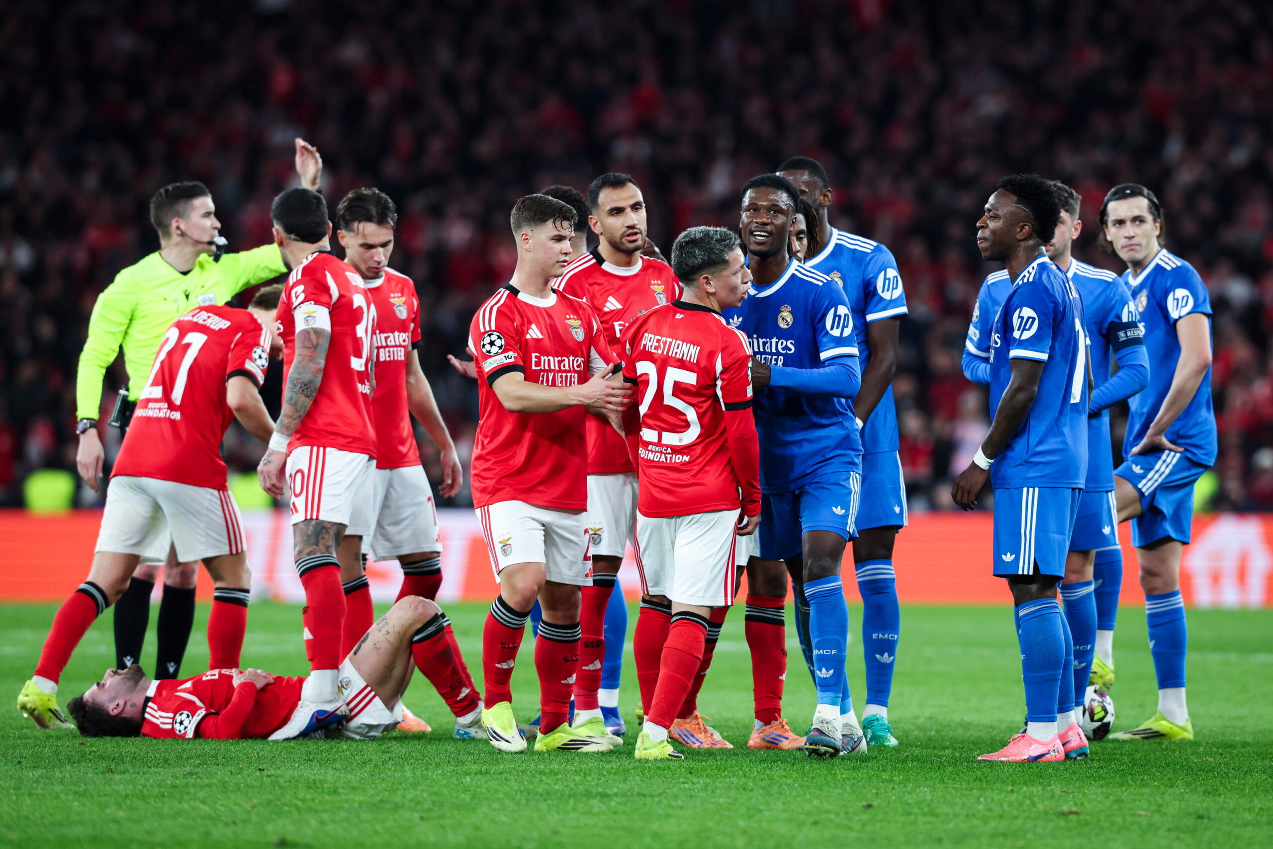 بريستياني ينفي استخدامه لأي إهانة عنصرية علنية.