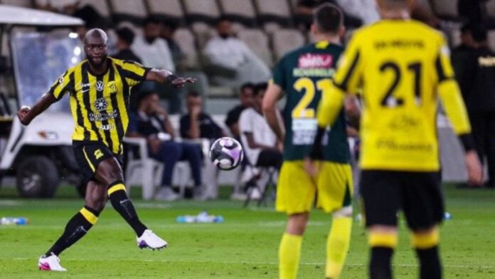 الخليج  يصعد أحداث مباراته ضد الاتحاد بسبب الأخطاء التحكيمية