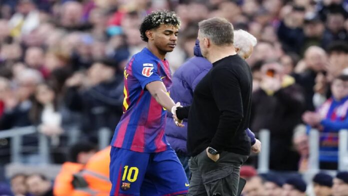 فليك يشيد بأداء برشلونة وتألق جمال امام فياريال