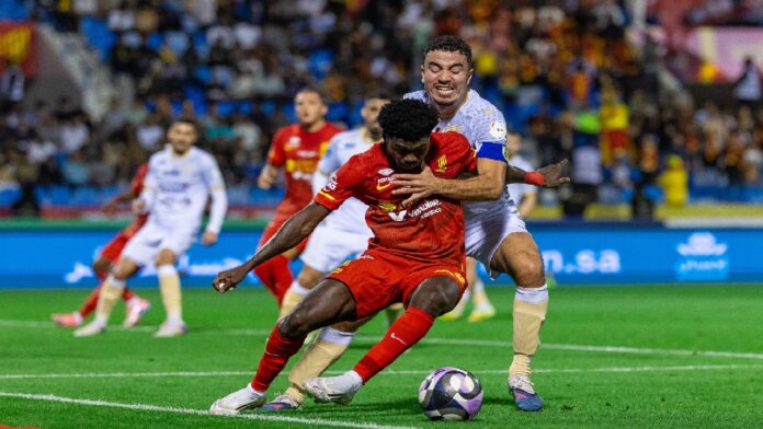 التعادل يحسم مواجهة القادسية والتعاون