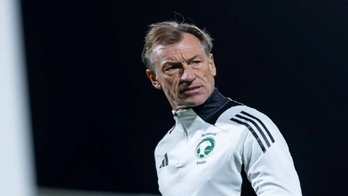 رينارد يعتزم ضم أكثر من 30 لاعباً بمعسكر مارس