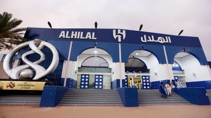 الهلال يتحرك قانونياً ضد مروجي شائعة التفاوض مع لاعب بالفترة المحمية