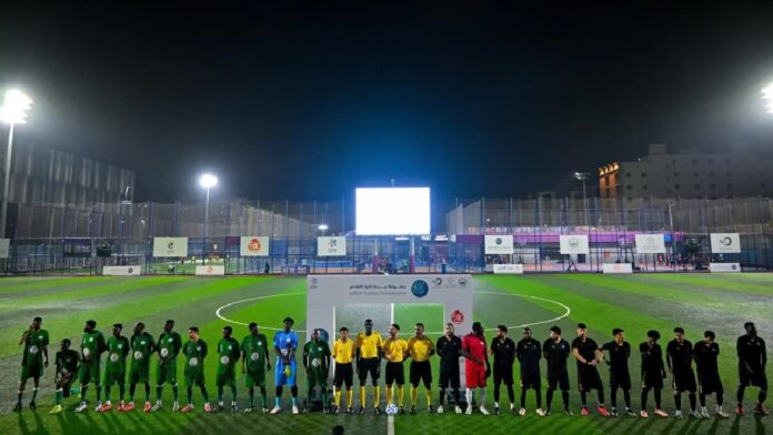 وزير الرياضة: سعدت بحضور نهائي بطولة جدة لكرة القدم.. صور