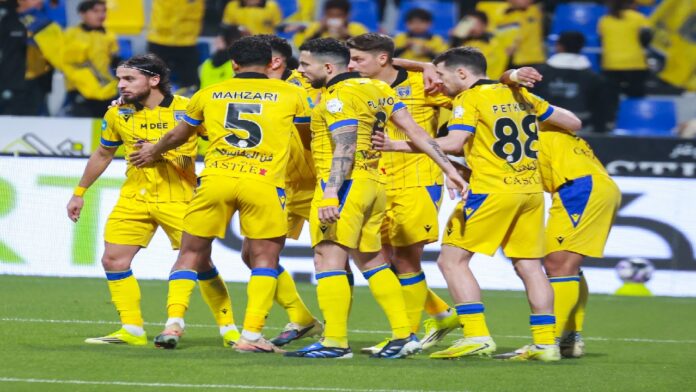 الخليج يتخطى الحزم والتعاون يعبر الفتح