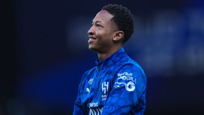 مراد هوساوي يخضع لفحوصات طبية بعد إصابته